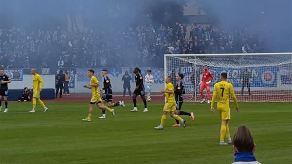 Najťažšie rozhodovanie trénera v kariére. Štvrtoligisti slávili so Slovanom pri rezňoch