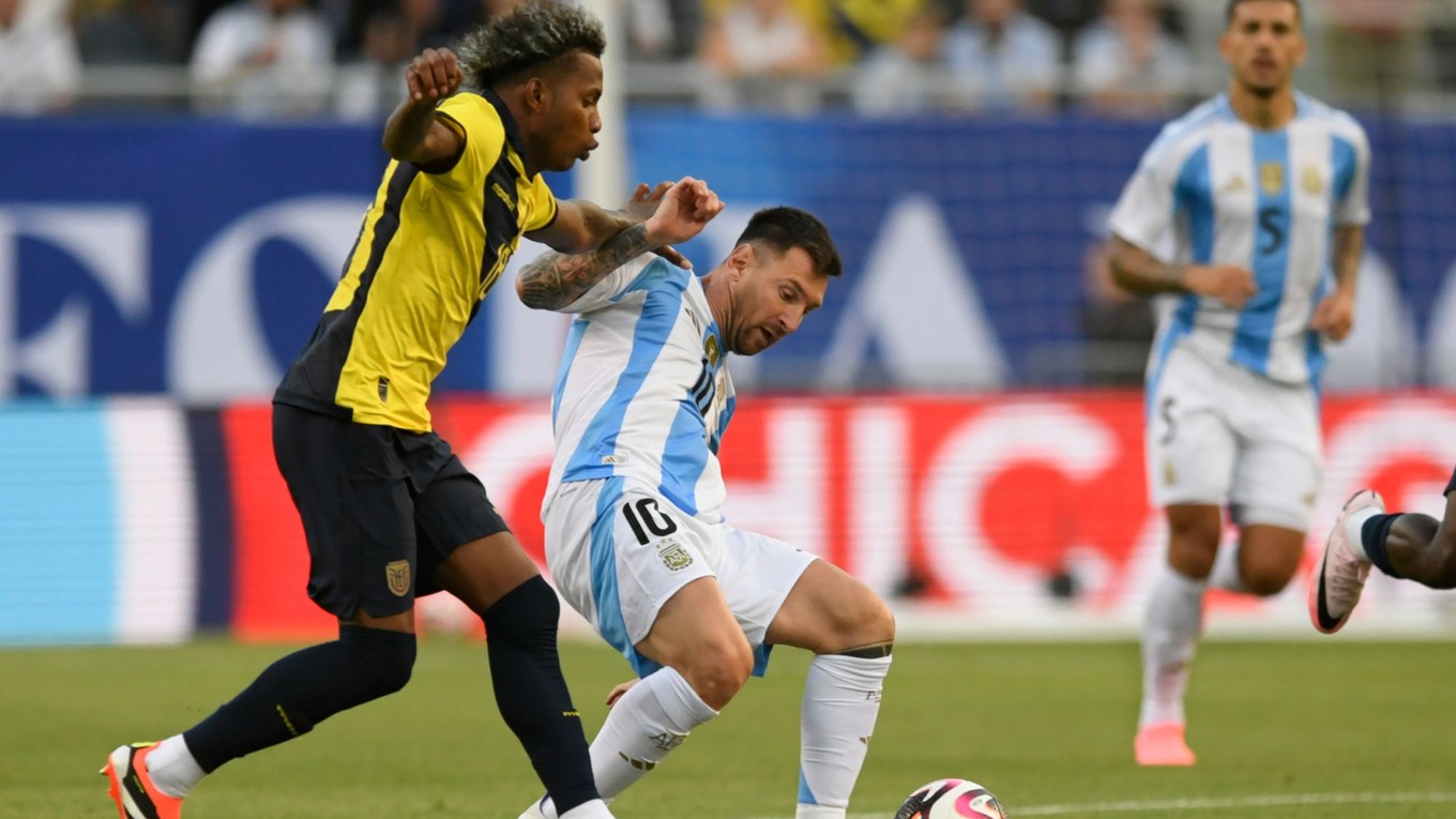 Lionel Messi v prípravnom zápase s Ekvádorom