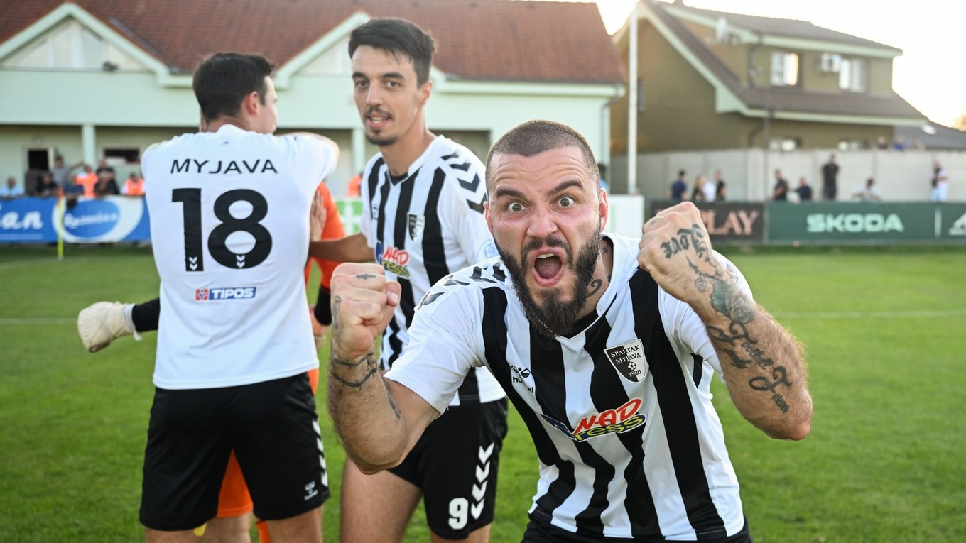 Radosť hráčov Spartaka Myjava.