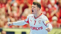 Hráč Dánska Emil Jakobsen sa teší z gólu