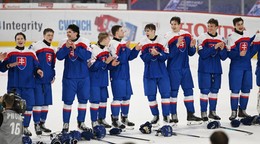 Slovenskí hokejisti sa tešia z postupu do finále MS do 18 rokov 2026. 