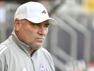 tréner KFC Komárno Mikuláš Radványi