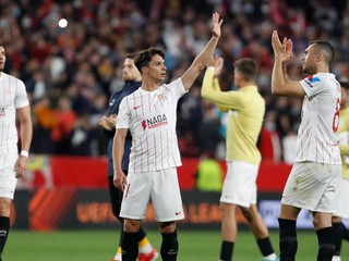 Radosť hráčov FC Sevilla.
