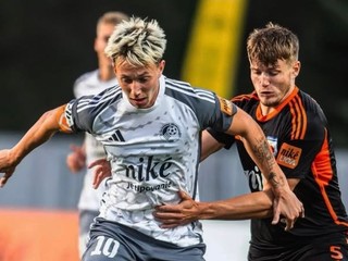 Radek Šiler (vľavo) v drese Podbrezovej.