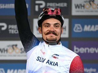 Slovenský masér Vladimír Kováčik počas MS v cyklistike 2026.