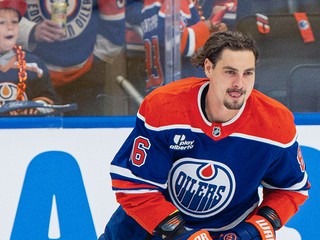 David Tomášek počas debutu v NHL. 