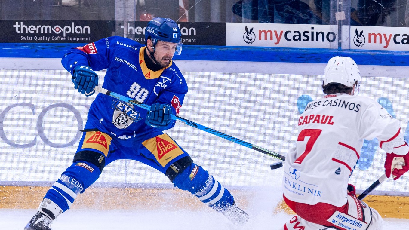 Tomáš Tatar v drese Zugu.