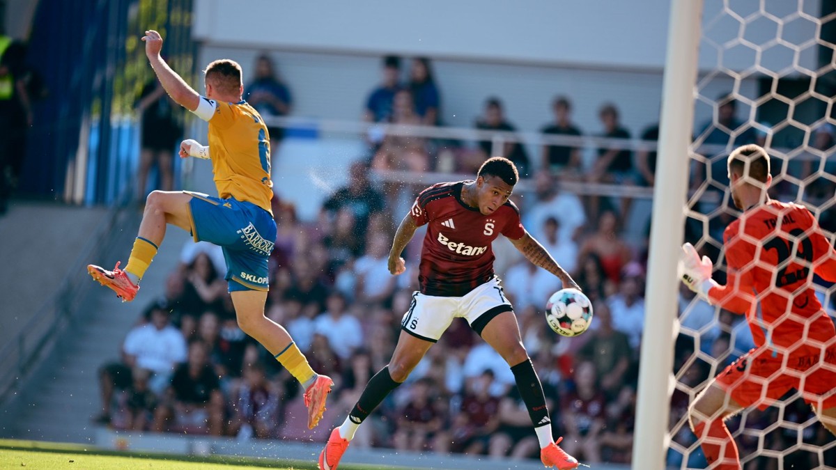 Fotka zo zápasu Sparta Praha - FK Teplice.