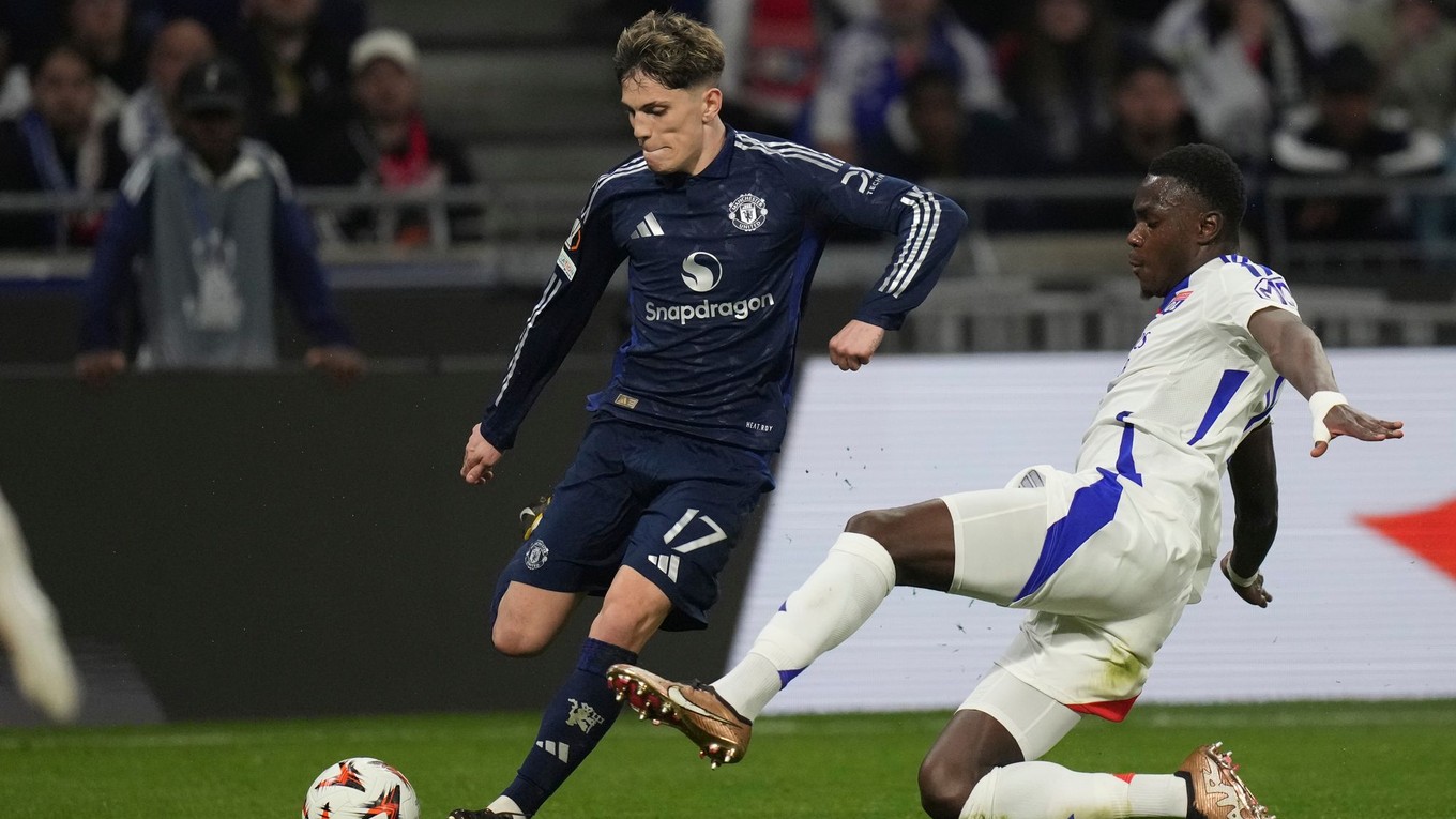 Alejandro Garnacho a Moussa Niakhate