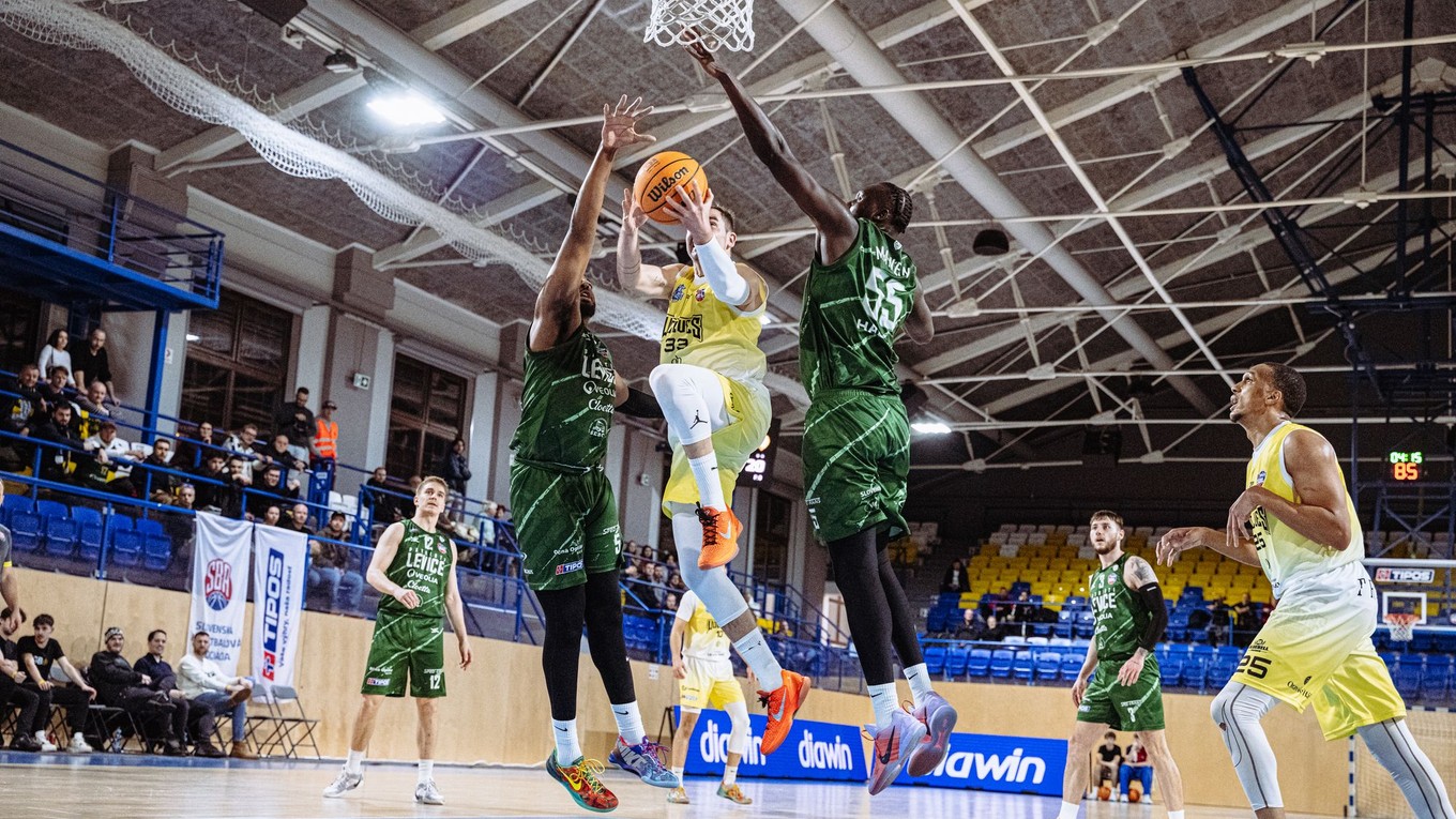 Momentka zo zápasu Košice - Levice.