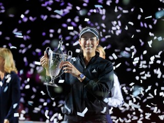 Garbine Muguruzová po triumfe na Turnaji majsteriek 2021. 