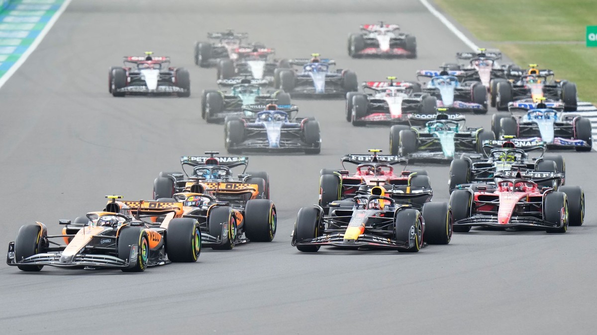Pretekári formuly 1 idú Veľkú cenu Veľkej Británie. Aký je časový harmonogram?