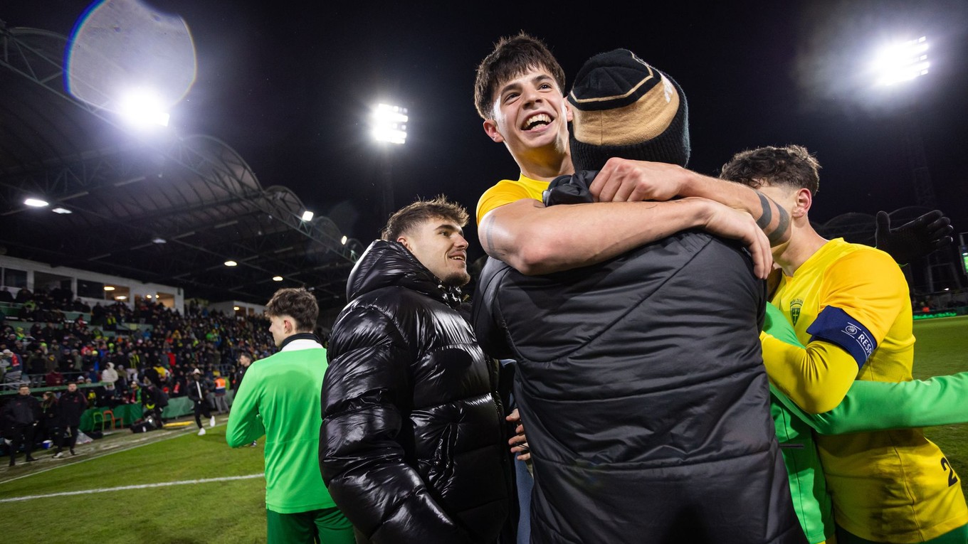 Futbalisti MŠK Žilina sa tešia po triumfe nad Liverpoolom v šestnásťfinále mládežníckej Ligy majstrov.