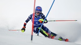 Mikaela Shiffrinová počas 1. kola slalomu v stredisku Courchevel 2025.