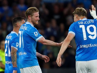 Hráči Neapola sa tešia z gólu