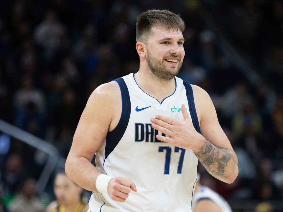 Slovinský basketbalista Luka Dončič v drese Dallasu Mavericks.