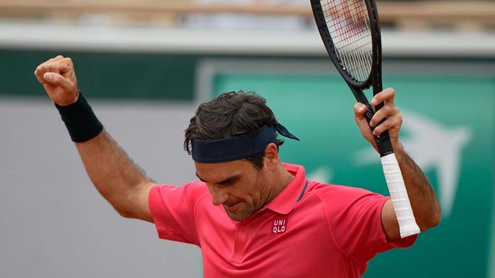 Federer vyhral ďalší zápas, uspel v atraktívnom súboji