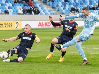 Futbalisti Zlatých Moraviec budú mať vplyvom dohrávok nahustený program.