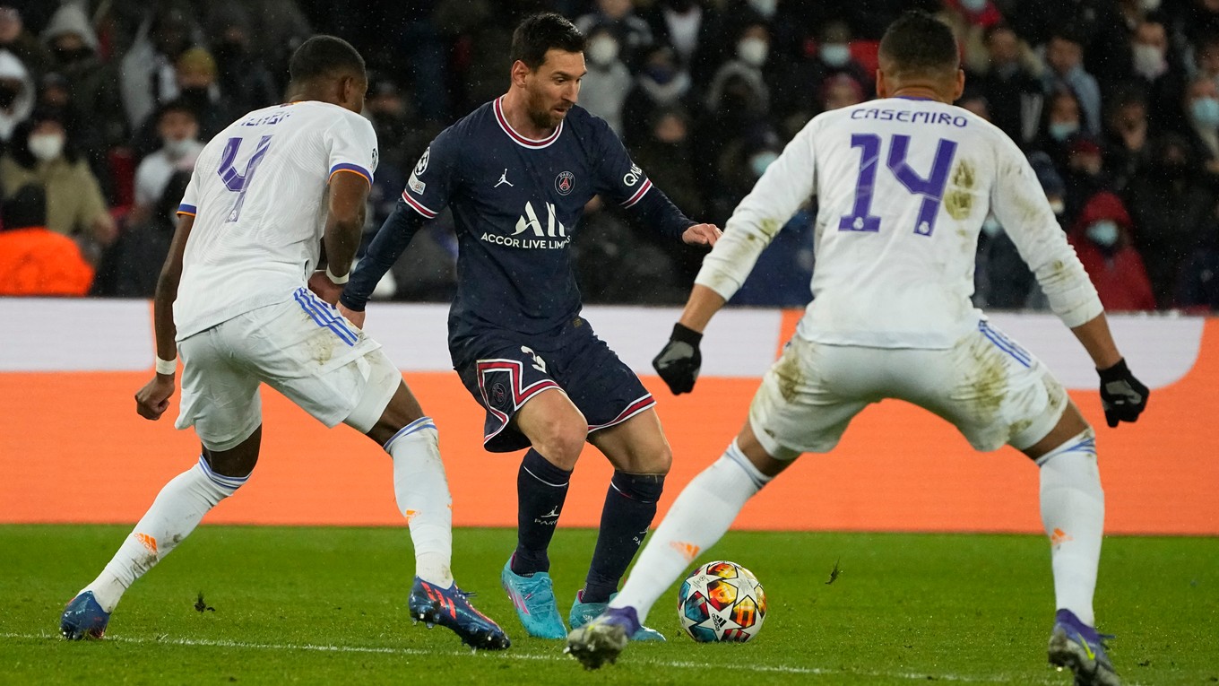 Momentka zo zápasu Paríž Saint-Germain vs. Real Madrid.