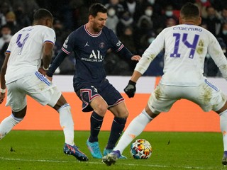 Momentka zo zápasu Paríž Saint-Germain vs. Real Madrid.