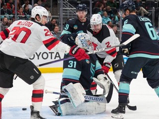 Gól Šimona Nemca v zápase New Jersey Devils a Seattle Kraken.