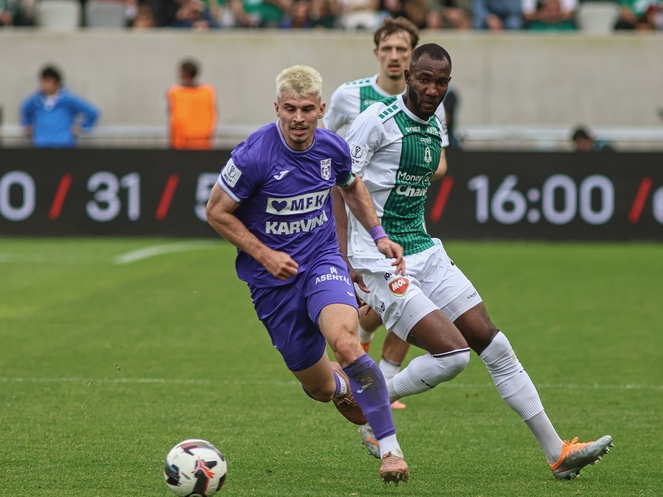 Momentka z finále Českého pohára medzi FK Jablonec a MFK Karviná.