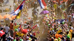 Počas Tour de France zaplavia stúpanie Alpe d'Huez tisícky  fanúšikov.