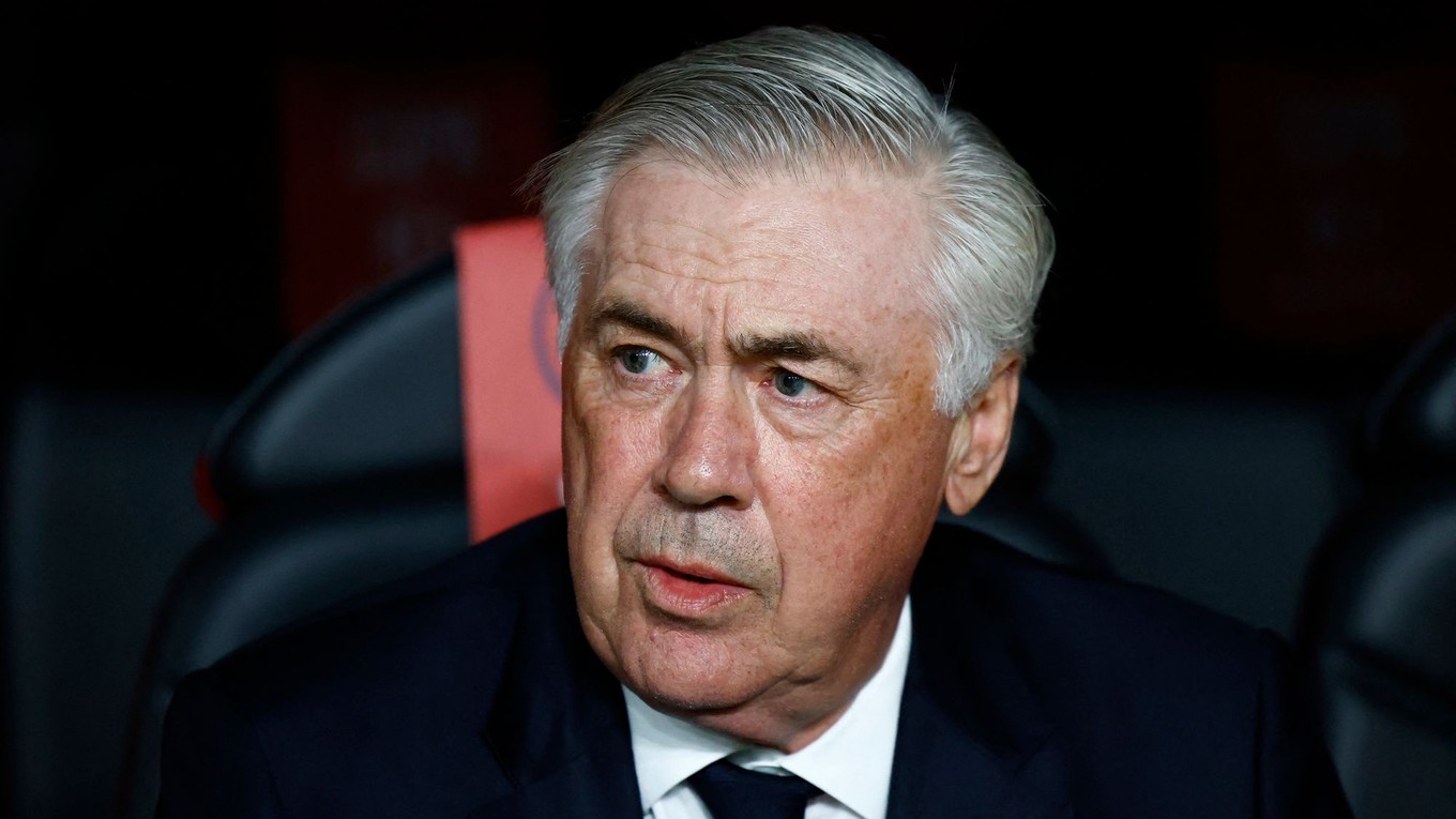 Tréner Carlo Ancelotti.