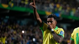 Rodrygo sa raduje z gólu v zápase Brazília - Ekvádor v kvalifikácii na MS vo futbale 2026.