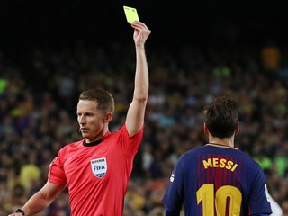 Alejandro Hernández a Lionel Messi