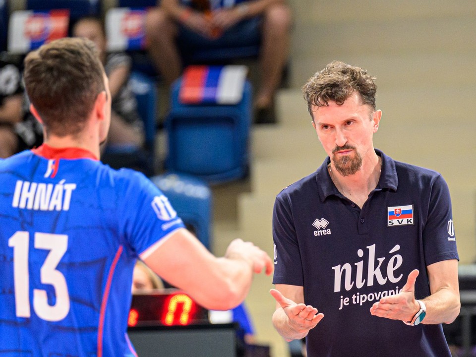 Jakub Ihnát (Slovensko) a hlavný tréner Slovenska Michal Masný.