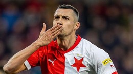 Ivan Schranz oslavuje svoj 5. kariérny gól do siete Sparty Praha.