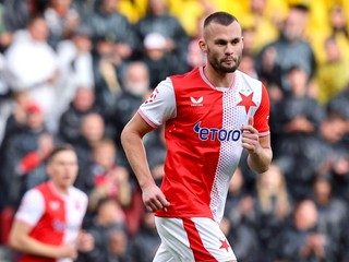 Erik Prekop v drese Slavie