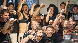 Majstrovské oslavy v kabíne Győru.