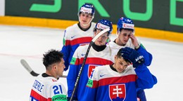 Slovenskí hokejisti sa lúčia s fanúšikmi po prehre so Švédskom na MS 2026.