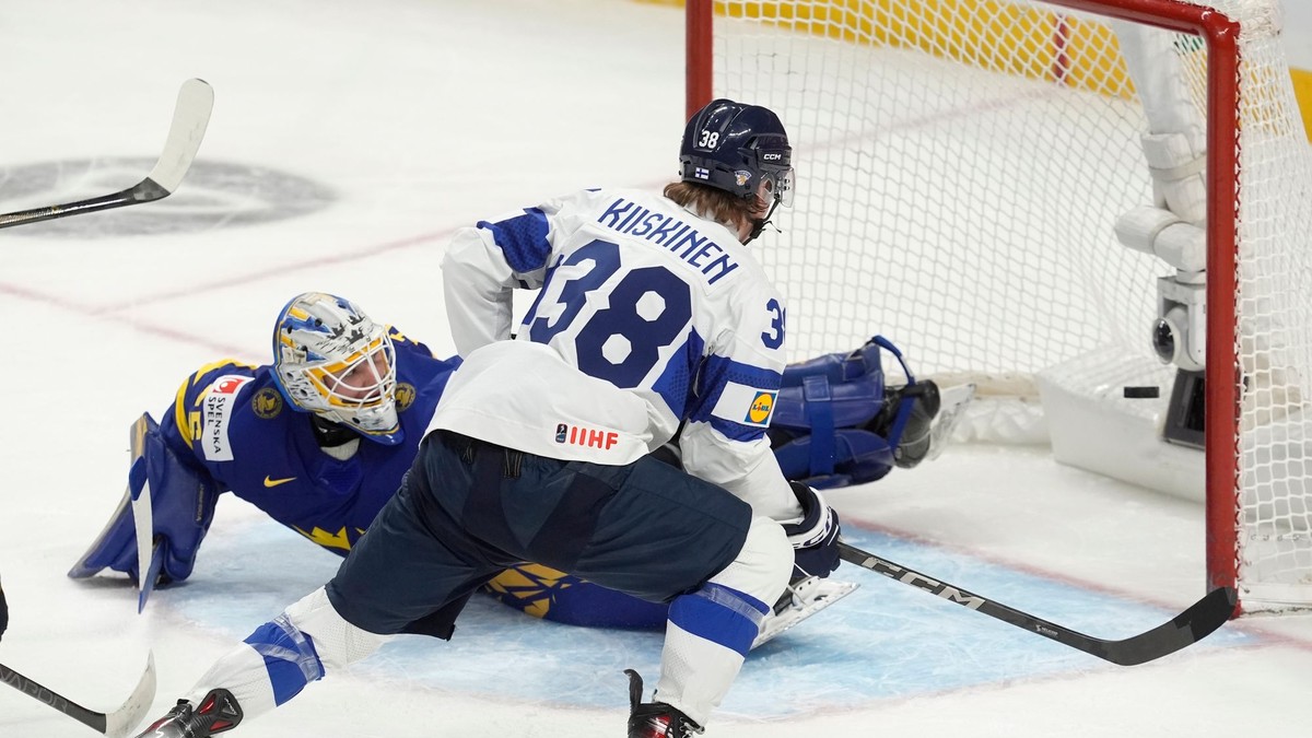 Finland Defeats Sweden, Advances to Hockey World Juniors Final