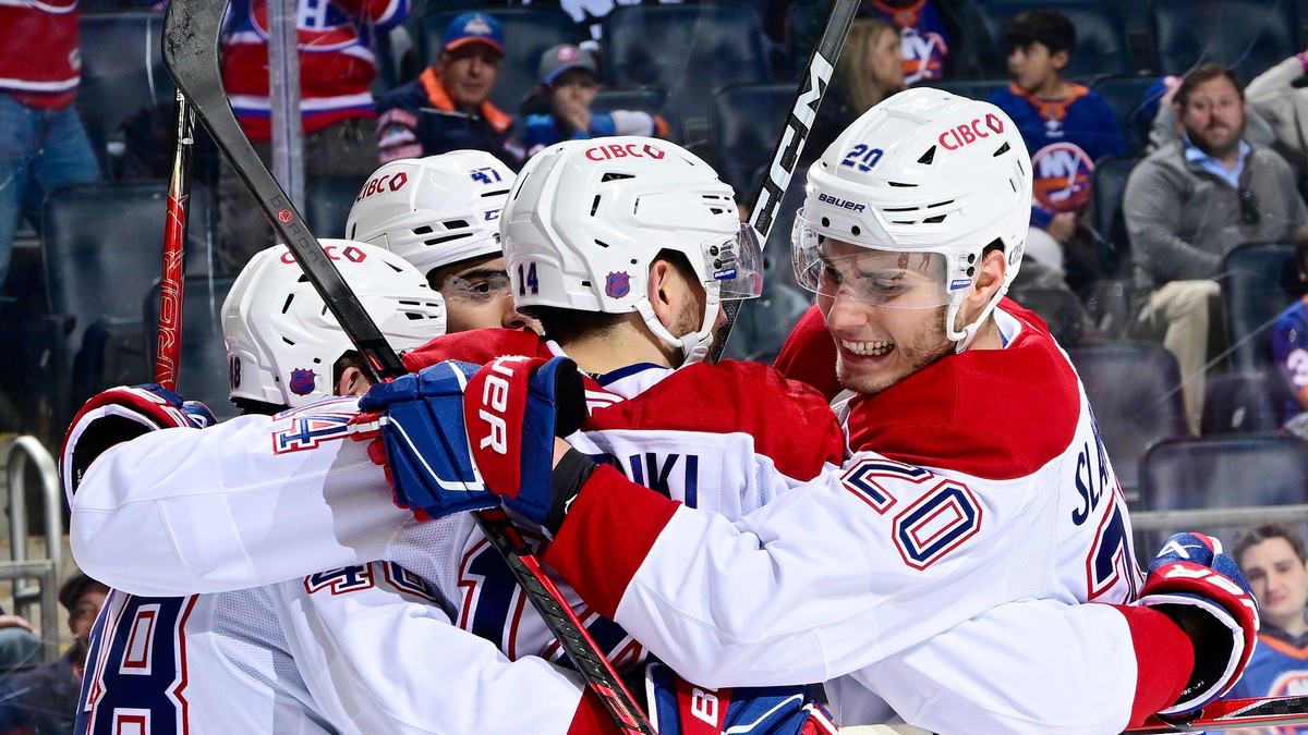 Juraj Slafkovský (vpravo). 