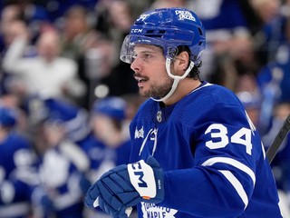 Hviezdny americký útočník Toronta Auston Matthews. 