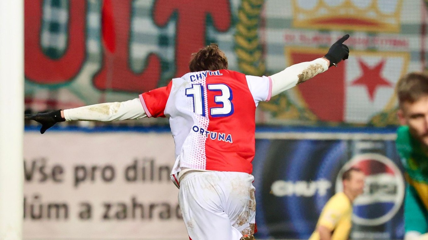 Filip Chytil sa teší z gólu.