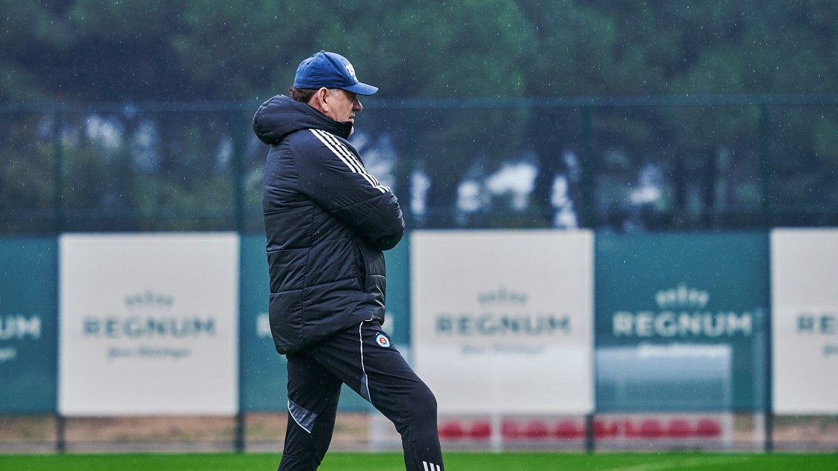 Tréner Vladimír Weiss.