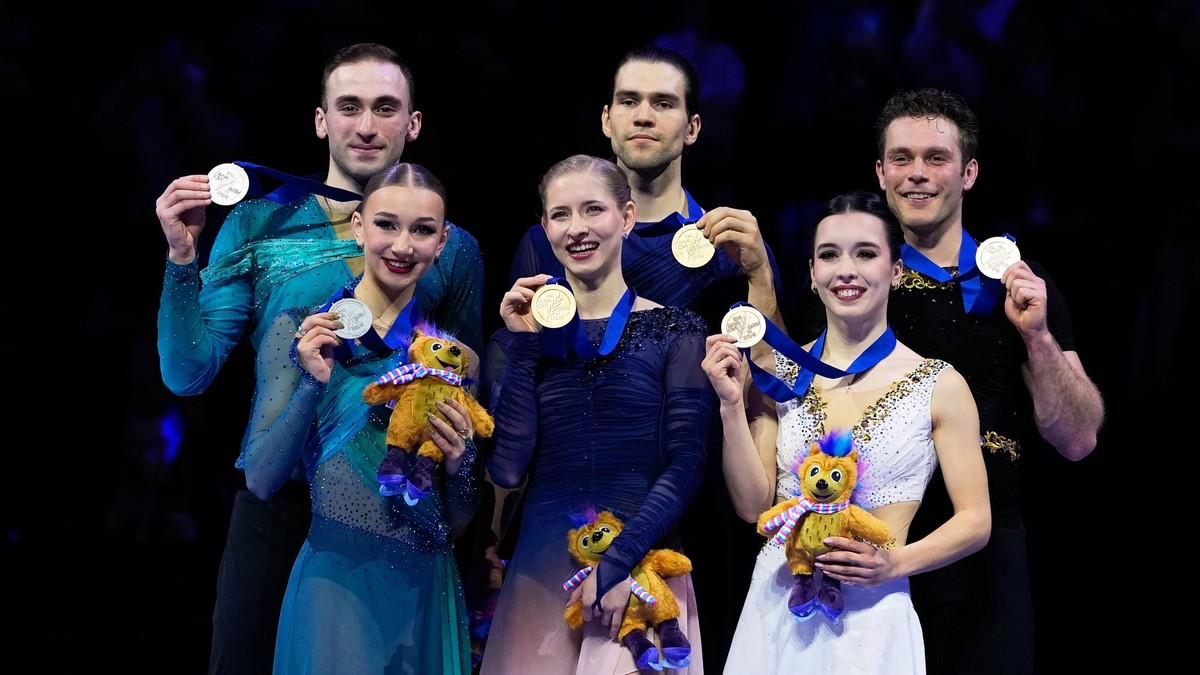 Víťazi zlatých medailí, Minerva Fabienne Haseová a Volodin z Nemecka (v strede).