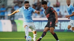 Fotka zo zápasu Lazio Rím - AC Miláno.