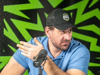 Boris Valábik v podcaste Hokejový BOSS.