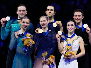 Víťazi zlatých medailí, Minerva Fabienne Haseová a Volodin z Nemecka (v strede).