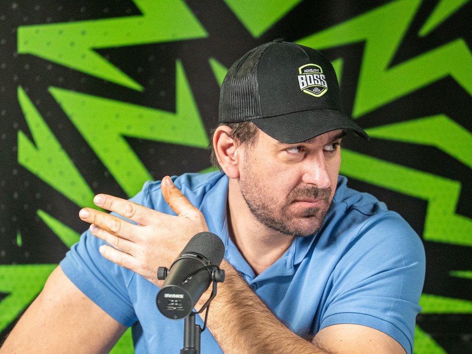 Boris Valábik v podcaste Hokejový BOSS.
