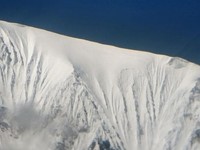 Himalájsky štít Langtang Lirung (7234 m n. m.).