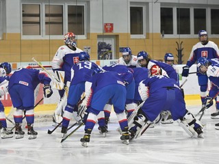 Hokejisti Slovenska do 18 rokov.