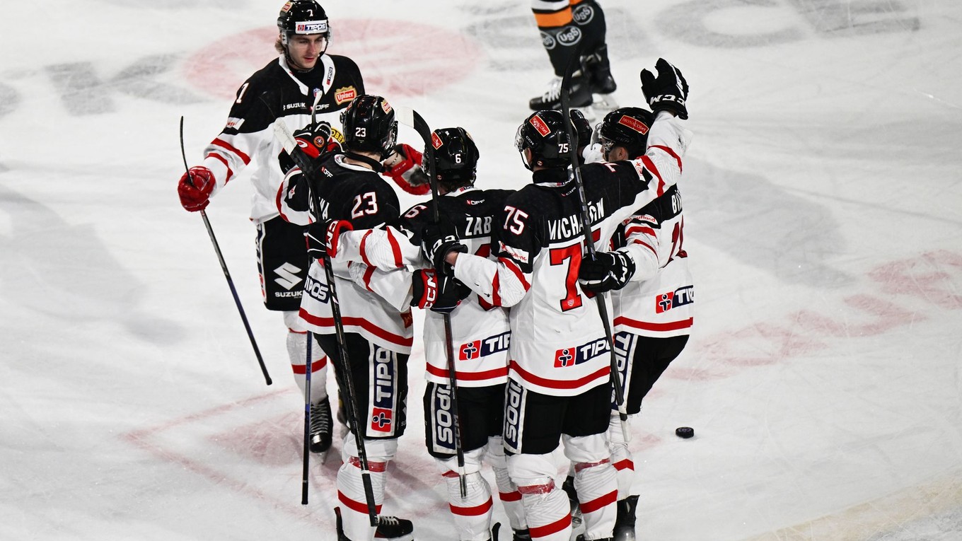 Gólová radosť hráčov Banskej Bystrice.