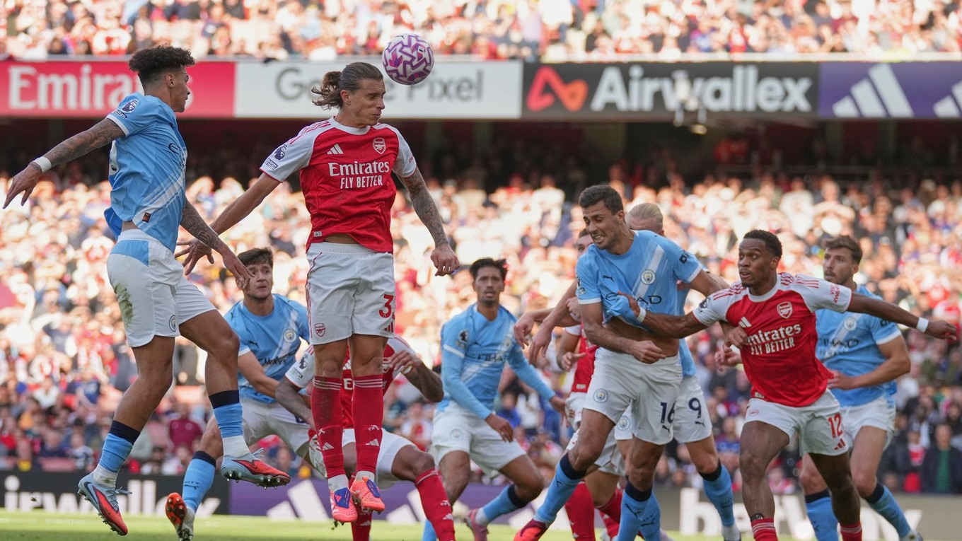 Momentka zo zápasu Arsenal - Manchester City.