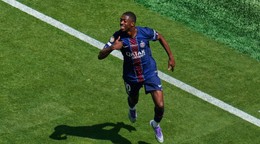 Ousmane Dembélé sa teší po strelenom góle v zápase Paríž St. Germain - Real Madrid v semifinále MS klubov FIFA 2025.